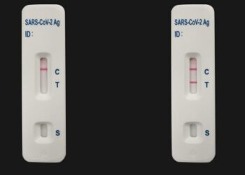 Όμικρον 4-5: Αυτά είναι τα σημάδια στο σώμα που φωνάζουν ότι κόλλησες ακόμα κι αν το τεστ σου είναι αρνητικό