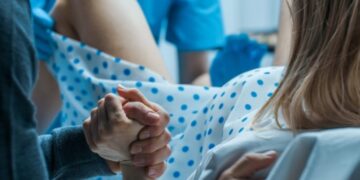 Alldaynews.gr Ιωάννινα: Μαιευτήρας υπέστη έμφραγμα την ώρα του τοκετού