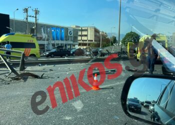 Σοβαρό τροχαίο στον Κηφισό – Κλειστές λωρίδες κυκλοφορίας και μεγάλο μποτιλιάρισμα – ΦΩΤΟ αναγνώστη