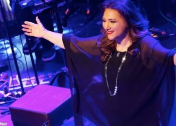 Στο νοσοκομείο η Ελένη Βιτάλη: Διέκοψε τη συναυλία της στη Ρόδο