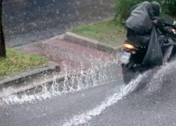 Σοκαριστική Προειδοποίηση Μαρουσάκη για την κακοκαιρία: Ίσως ρίξει πάνω από 70 τόνους νερού ανά στρέμμα – Κίνδυνος για πλημμύρες