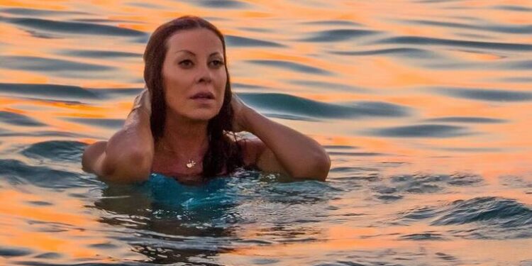 Alldaynews.gr Άντζελα Δημητρίου: Αποθέωση για τις φωτογραφίες με μαγιό που ανέβασε στο Instagram (φωτο)