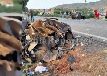 Ασύλληπτη Τραγωδία: Νεκρά δύο παιδιά 21 και 24 ετών λίγο πριν το σπίτι τους-Διαλύθηκε το αυτοκίνητο