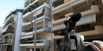 Alldaynews.gr Θρίλερ στην Κυψέλη: Τραγικό τέλος για το ζευγάρι – Πέθαναν αβοήθητοι – Ήταν νεκρός επτά μέρες