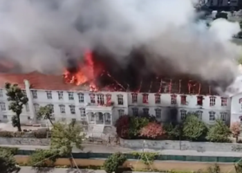 Μεγάλη φωτιά σε ελληνικό νοσοκομείο στην Κωνσταντινούπολη (vid)