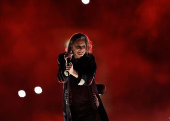 Ο Όζι Όζμπορν είχε πάρει 10 LSD και μιλούσε με άλογο: «Μου είπε να πάω να γ@μ!θW, κατάλαβα οτι υπάρχει πρόβλημα»