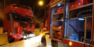 Alldaynews.gr Σοκαριστικό τροχαίο με έναν Νεκρό στον Ανθότοπο Άρτας