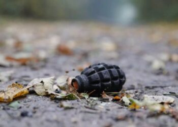 Κοζάνη: Έκαναν εργασίες σε σπίτι και βρήκαν σεντούκι με χειροβομβίδες – Ειδοποιήθηκε ο στρατός