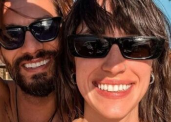 Ραφαέλα Ψαρρού: Μας δείχνει που …την τσίμπησε θαλάσσια ανεμώνη