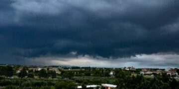Alldaynews.gr Καιρός: Κεραυνοί και μπόρες σήμερα – Ποιες περιοχές θα επηρεαστούν από την κακοκαιρία