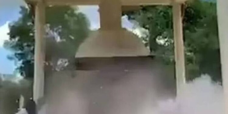 Alldaynews.gr Τραγωδία: Ιερέας Σκοτώθηκε λόγω έκρηξης σε αποτεφρωτήρα την ώρα της κηδείας