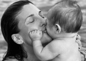 Συγκινεί η Ρούλα Σταματοπούλου: «Παρακάλεσα την Παναγία της Τήνου να κάνει το θαύμα της»