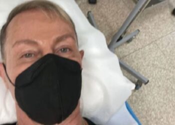 Στο νοσοκομείο ο Βασίλειος Κωστέτσος – Δέχθηκε άγρια επίθεση στο κέντρο της Αθήνας