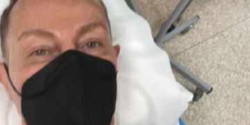 Alldaynews.gr Στο νοσοκομείο ο Βασίλειος Κωστέτσος – Δέχθηκε άγρια επίθεση στο κέντρο της Αθήνας