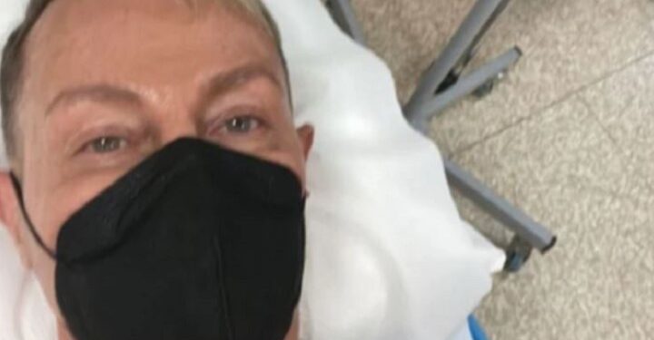 Alldaynews.gr Στο νοσοκομείο ο Βασίλειος Κωστέτσος – Δέχθηκε άγρια επίθεση στο κέντρο της Αθήνας