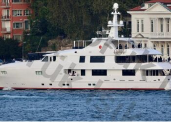 Το πλωτό παλάτι του Ερντογάν στον Βόσπορο[photos]