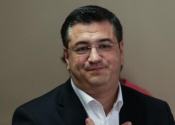 Καλά στην υγεία του ο Απόστολος Τζιτζικώστας – Χειρουργήθηκε με επιτυχία