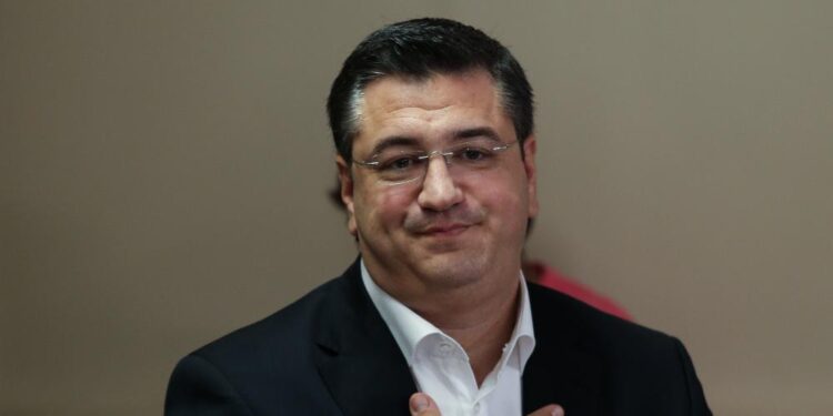 Alldaynews.gr Καλά στην υγεία του ο Απόστολος Τζιτζικώστας – Χειρουργήθηκε με επιτυχία