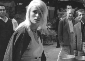 Alldaynews.gr «Καημό το ‘χω να πάψουν να με γδύνoυν»: Η Ελληνίδα ηθοποιός που οι σκηνοθέτες έβλεπαν μόνο ως φλογερή ξανθιά