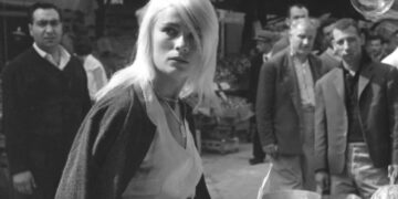 Alldaynews.gr «Καημό το ‘χω να πάψουν να με γδύνoυν»: Η Ελληνίδα ηθοποιός που οι σκηνοθέτες έβλεπαν μόνο ως φλογερή ξανθιά