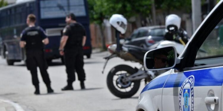 Alldaynews.gr Πριν Λίγο: Αιματηρό επεισόδιο στη Θεσσαλονίκη – Ένας άντρας στο Νοσοκομείο