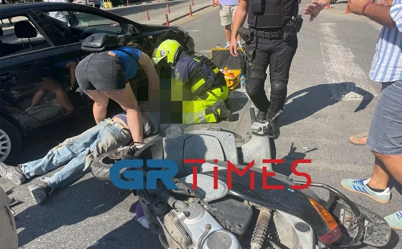 Θεσσαλονίκη: Έπαθε ανακοπή στο τιμόνι και προκάλεσε τροχαίο – Σε κρίσιμη κατάσταση ο δικυκλιστής (φωτο, video)