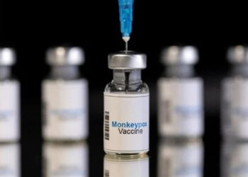 Alldaynews.gr Ευλογιά των πιθήκων: Την Τρίτη φτάνει στην Ελλάδα η πρώτη παρτίδα εμβολίων