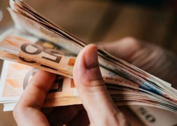 Alldaynews.gr Voucher σε ανέργους: «Βροχή» οι αιτήσεις για τα 1.000 ευρώ – Ποιοι είναι οι δικαιούχοι