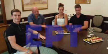 Μυλοπόταμος: «Μας κοιτούσαν λες και ήθελαν να μας σκοτώσουν» – Οι Γερμανοί τουρίστες περιγράφουν το μένος των νταήδων