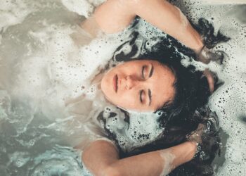 Τρία πράγματα που καμιά γυναίκα δεν πρέπει να κάνει μετά το σεξ