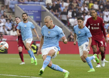 Πρεμιέρα στο αγγλικό πρωτάθλημα με φαβορί