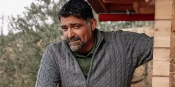 Alldaynews.gr Ο Μιχάλης Ιατρόπουλος ξαφνιάζει με ημίγυμνη φωτογραφία – «Τα χρόνια περνάνε σαν νερό»