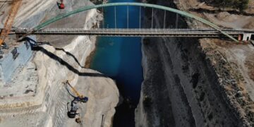 Alldaynews.gr Ισθμός Κορίνθου-Τραγικό συμβάν: Άνδρας έπεσε από τη γέφυρα