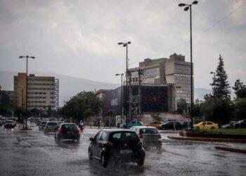 Καιρός: Αλλάζει από σήμερα Κυριακή – Έρχονται βροχές, καταιγίδες και πτώση της θερμοκρασίας