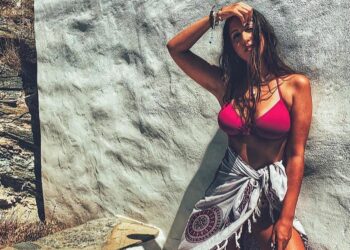 Στο πλευρό του Άκη Παυλόπουλου: Η νέα παρουσιάστρια του ΣΚΑΪ που εντυπωσίασε τους πάντες (φωτο)