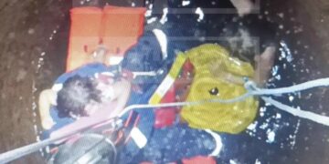 Alldaynews.gr Καρέ καρέ ο απεγκλωβισμός γιαγιάς και της 4χρονης εγγονής που έπεσαν σε πηγάδι στη Δασιά – Δείτε εικόνες