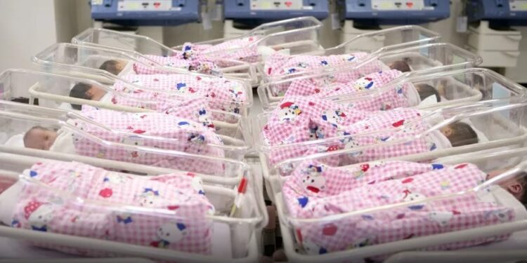 Alldaynews.gr Λάρισα: Απίστευτη ταλαιπωρία ζευγαριού που πήρε… λάθος μωρό από το μαιευτήριο