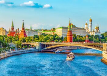 Η Ρωσία τρολάρει την Ευρώπη: «Έχουμε ωραίες γυναίκες, αέριο και… φθηνό ρεύμα – Ο χειμώνας έρχεται, μετακομίστε εδώ»