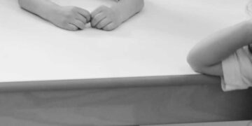 Alldaynews.gr Σοκαριστική καταγγελία: Νονά κατηγορείται ότι ασελγούσε στα δίδυμα βαφτιστήρια της