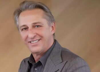 Κρήτη: Πέθανε ο επιχειρηματίας Βασίλης Παπαζήσης