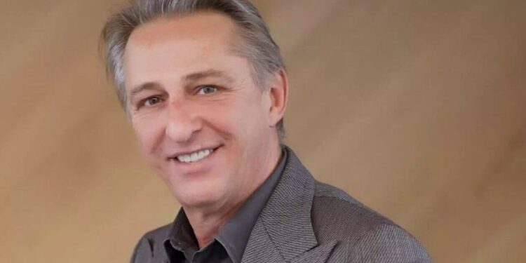 Κρήτη: Πέθανε ο επιχειρηματίας Βασίλης Παπαζήσης