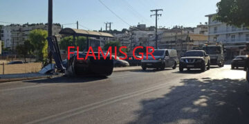 Πάτρα: Αυτοκίνητο έπεσε πάνω σε πολυσύχναστη στάση λεωφορείου