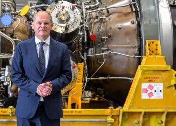 Nord Stream 1: «Πείτε πού θέλετε να σας φέρουμε την τουρμπίνα» το μήνυμα Σολτς