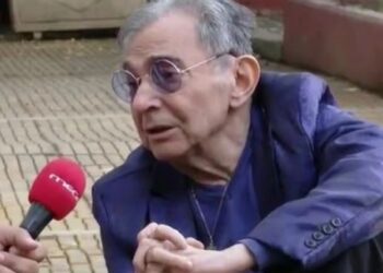 Τέρης Χρυσός: «Δεν παντρεύτηκα ποτέ εξαιτίας της μάνας μου. Η μια της ξίνιζε και η άλλη της βρώμαγε»