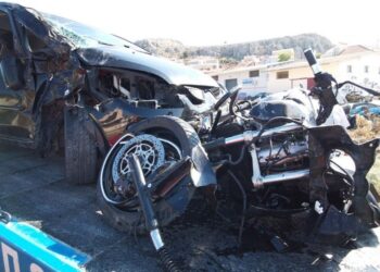 Θρήνος για τον Γιώργο: Νεκρός μετά από σφοδρή σύγκρουση μηχανής με ΙΧ[Σοκαριστικές Εικόνες]