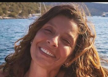 Πόπη Τσαπανίδου: Παντρεύεται σήμερα η κόρη της, Μαρίνα στην Τήνο