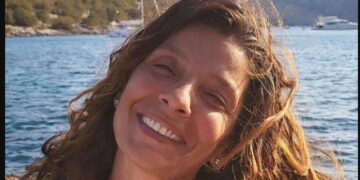 Πόπη Τσαπανίδου: Παντρεύεται σήμερα η κόρη της, Μαρίνα στην Τήνο