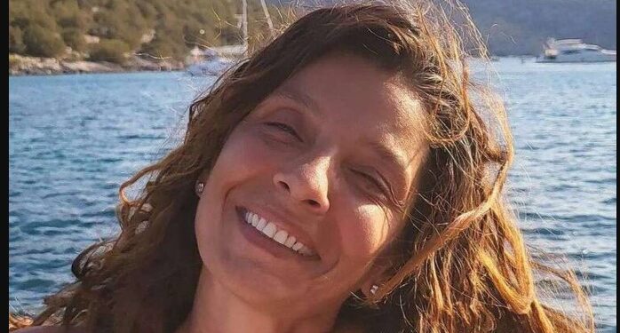 Πόπη Τσαπανίδου: Παντρεύεται σήμερα η κόρη της, Μαρίνα στην Τήνο