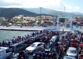 Γυναίκα πέθανε στο φέρι μποτ για Θάσο