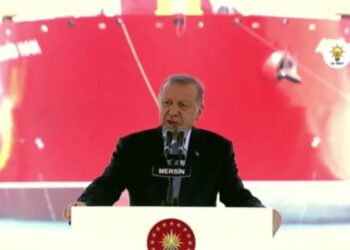 Τουρκία: Επίδειξη ισχύος από τον Ερντογάν για τα γεωτρύπανα της Άγκυρας